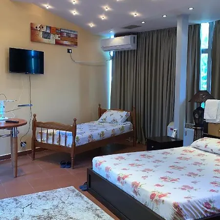 Blue Eye Hotel 3* 科尔察