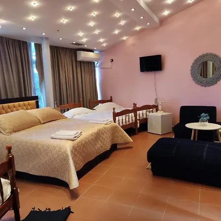 Hotel Blue Eye 3*