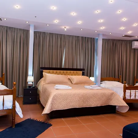 Hotel Blue Eye 3*