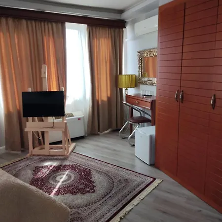 Hotel Blue Eye