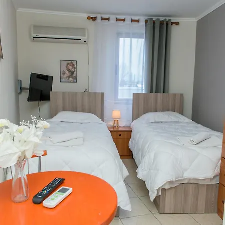 Hotel Blue Eye
