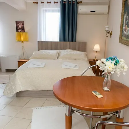 Blue Eye Hotel Korce