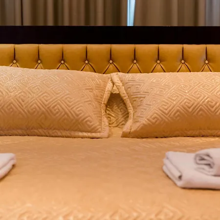 Hotel Blue Eye