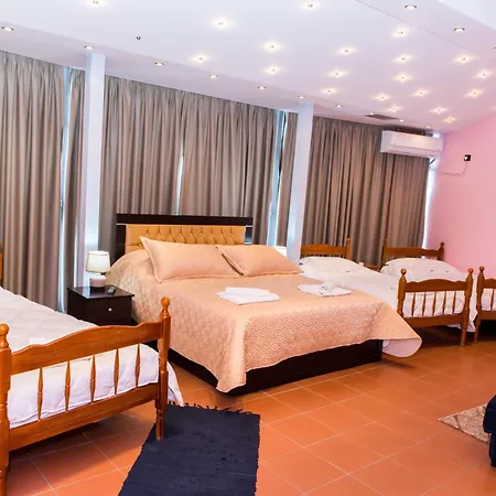 Hotel Blue Eye