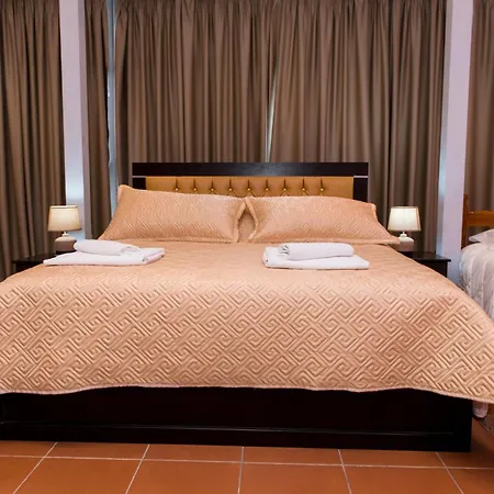 Hotel Blue Eye 3*
